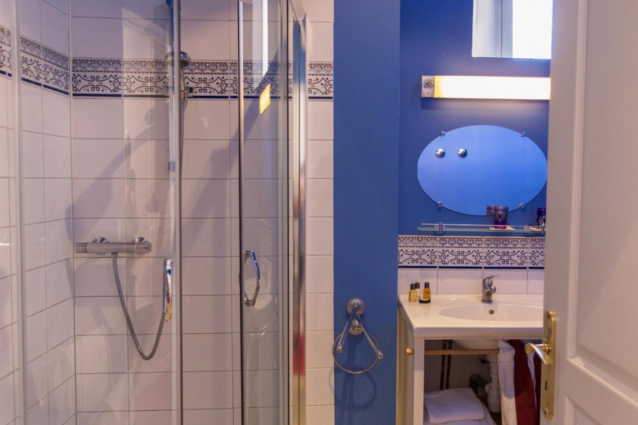بوردو Maison D'Hotes Chambre En Ville الغرفة الصورة